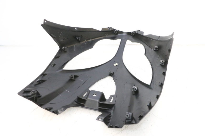 photo de CARENADO FRONTAL KEEWAY F-ACT FACT EVO 50 (2020 - 2026) - Detalles de los puntos de fijación