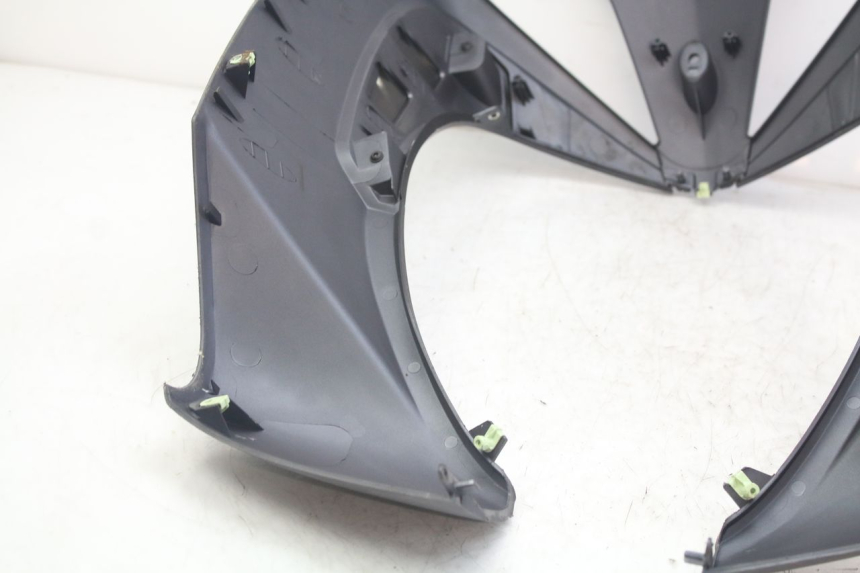 photo de CARENADO FRONTAL PEUGEOT GEOPOLIS RS 125 (2007 - 2009) - Otra perspectiva