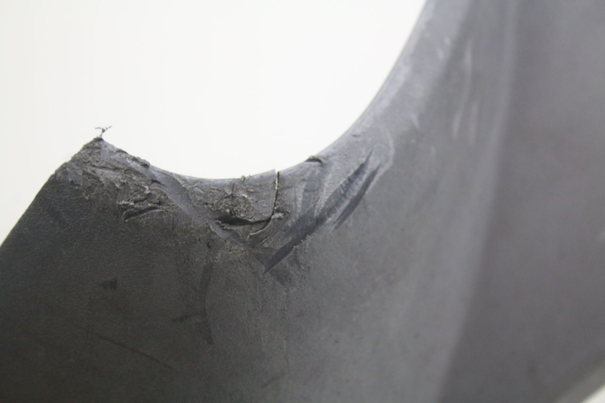 photo de CARENADO FRONTAL PEUGEOT GEOPOLIS RS 125 (2007 - 2009) - Detalles de los puntos de fijación