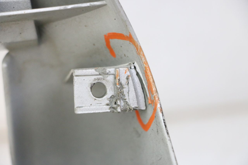 photo de CARENADO FRONTAL GILERA STALKER 50 (1997 - 2005) - Detalles de los puntos de fijación