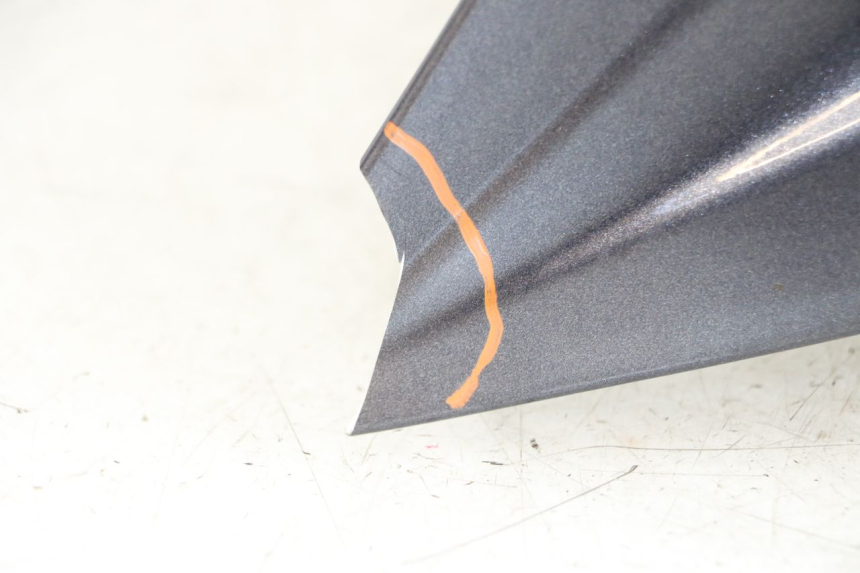 photo de CARENADO FRONTAL KYMCO GRAND DINK 125 (2008 - 2014) - Estado de la superficie y material