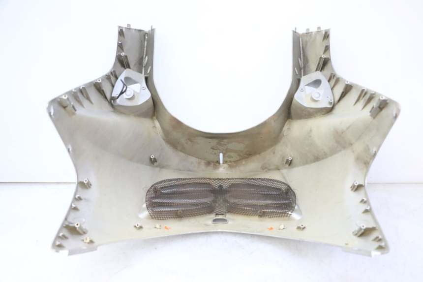 photo de CARENADO FRONTAL KYMCO GRAND DINK 125 (2002 - 2007) - Detalle de la pieza