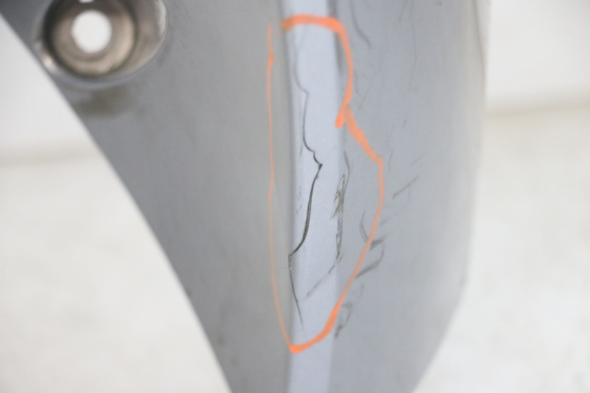 photo de CARENADO FRONTAL SYM GTS EVO 125 (2009 - 2013) - Primer plano técnico