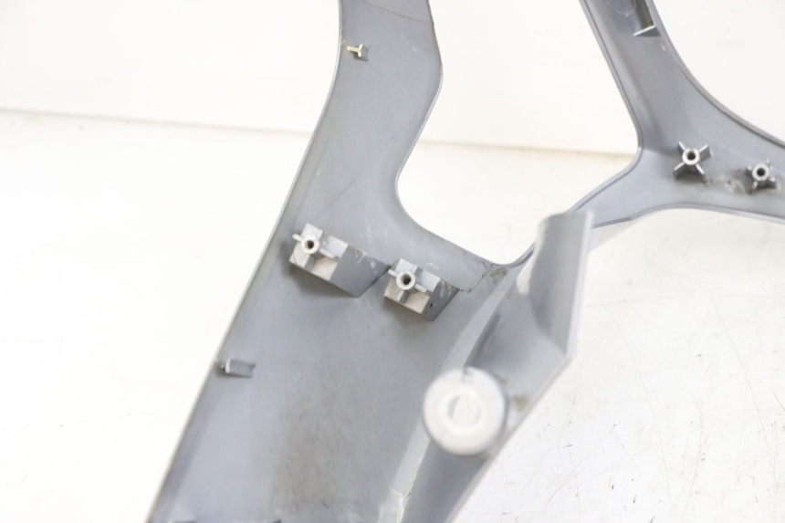 photo de CARENADO FRONTAL SYM GTS EVO 125 (2009 - 2013) - Primer plano técnico