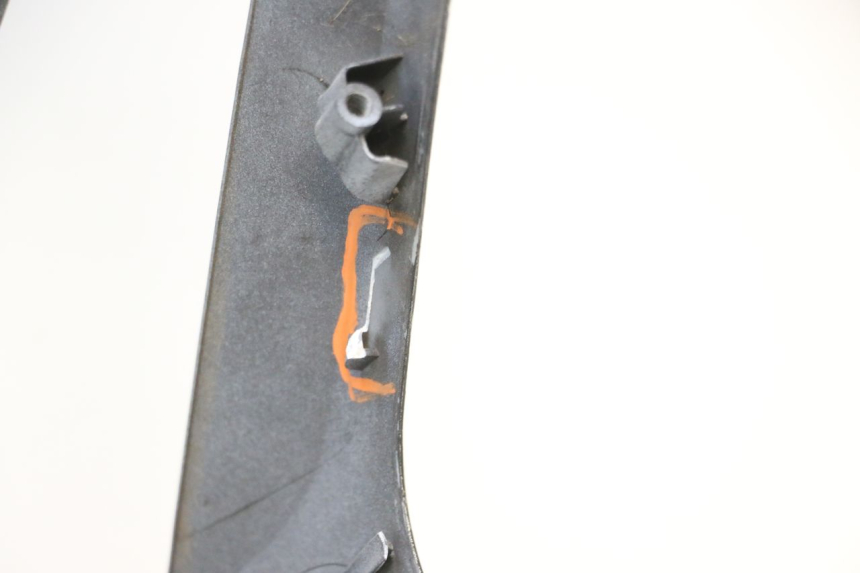 photo de CARENADO FRONTAL SYM GTS EVO 125 (2009 - 2013) - Primer plano de alta resolución