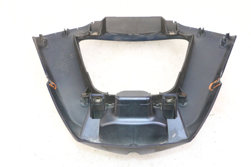 photo de CARENADO FRONTAL BAJO PIAGGIO MP3 LT 300 (2010 - 2016) - Zoom sobre los componentes