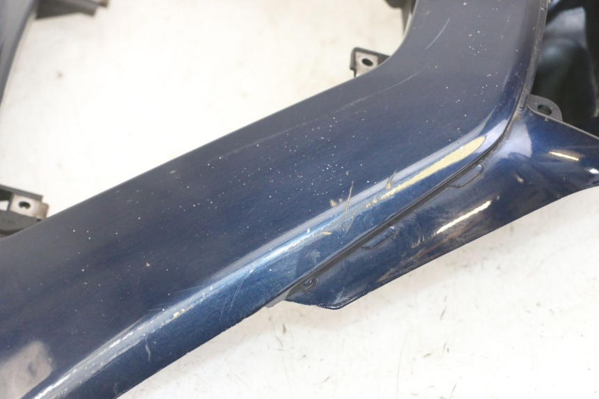 photo de CARENADO FRONTAL BAJO PIAGGIO MP3 LT 300 (2010 - 2016) - Otra perspectiva