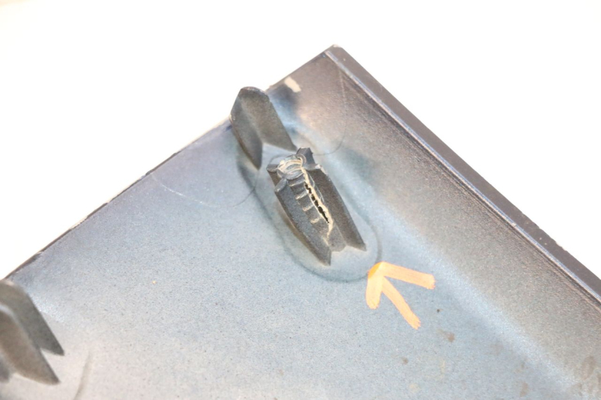 photo de CARENADO FRONTAL BAJO PIAGGIO MP3 RL 250 (2006 - 2010) - Otra vista del artículo