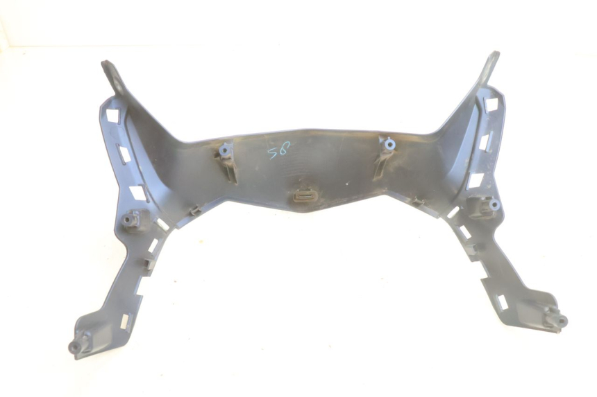 photo de CARENADO FRONTAL BAJO YAMAHA N-MAX NMAX 125 (2021 - 2024) - Detalles de los puntos de fijación