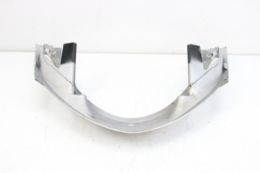 photo de FRENTE INFERIOR SUZUKI UH BURGMAN 125 (2002 - 2006) - Detalles de los puntos de fijación