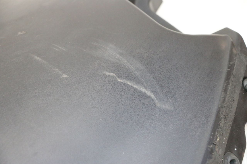 photo de CARA DELANTERA INTERIOR SUZUKI BURGMAN 125 (2007 - 2014) - Primer plano técnico