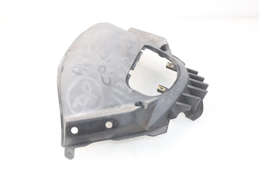 photo de CARENADO FRONTAL INTERIOR KYMCO DINK STREET 125 (2009 - 2014) - Primer plano técnico