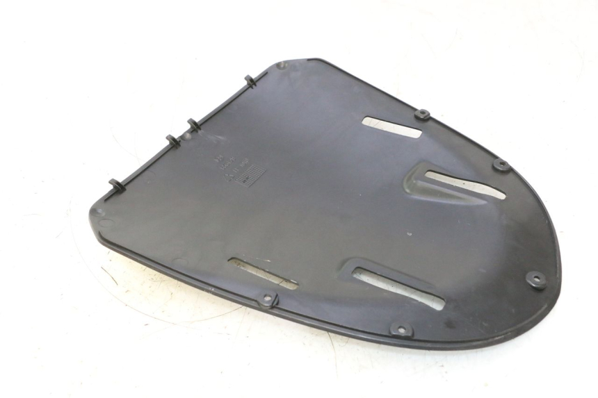 photo de CARENADO FRONTAL INTERIOR GILERA GP 800 (2007 - 2013) - Otra perspectiva