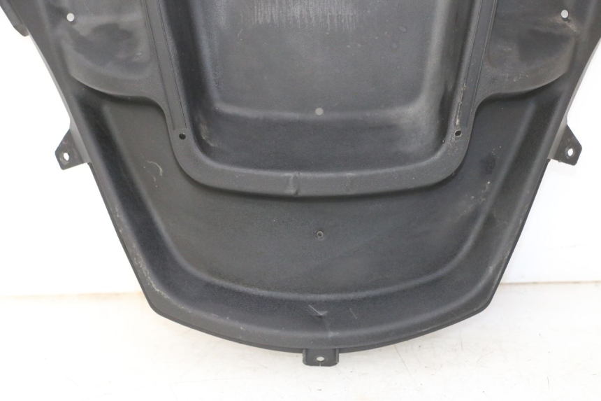 photo de CARENADO FRONTAL INTERIOR PIAGGIO MP3 500 (2011 - 2015) - Detalles de los puntos de fijación