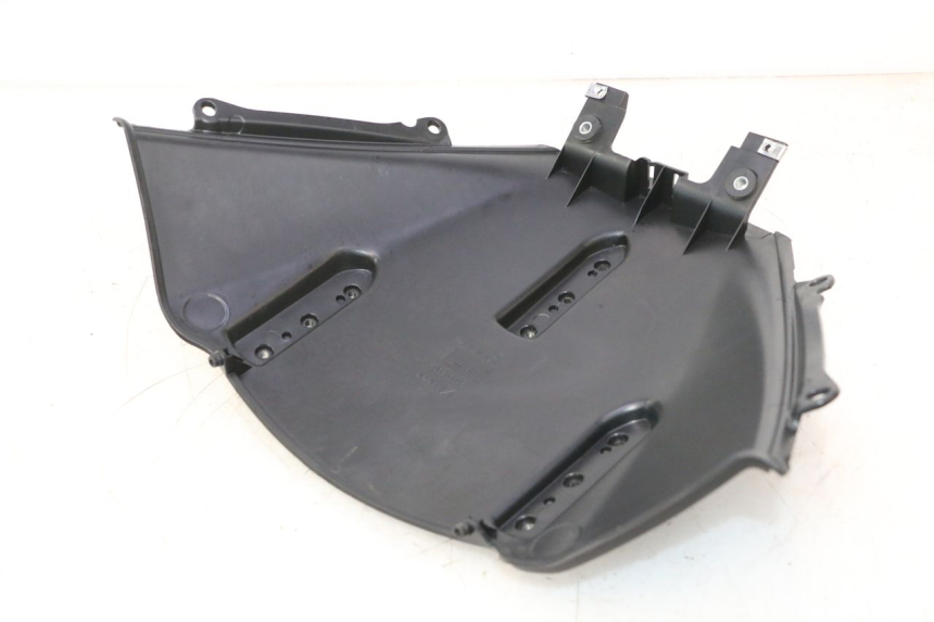 photo de CARENADO FRONTAL INTERIOR PIAGGIO MP3 500 (2016 - 2018) - Detalles de los puntos de fijación