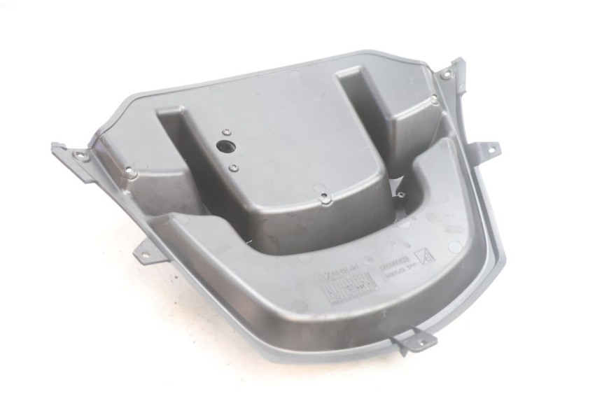 photo de CARENADO FRONTAL INTERIOR PIAGGIO MP3 500 (2011 - 2015) - Detalles de los puntos de fijación