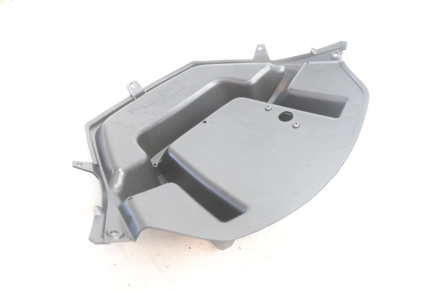 photo de CARENADO FRONTAL INTERIOR PIAGGIO MP3 500 (2011 - 2015) - Estado de la superficie y material