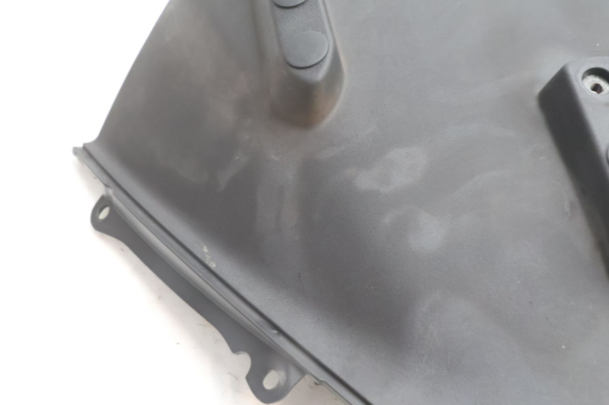 photo de CARENADO FRONTAL INTERIOR PIAGGIO MP3 500 (2016 - 2018) - Detalle de la pieza
