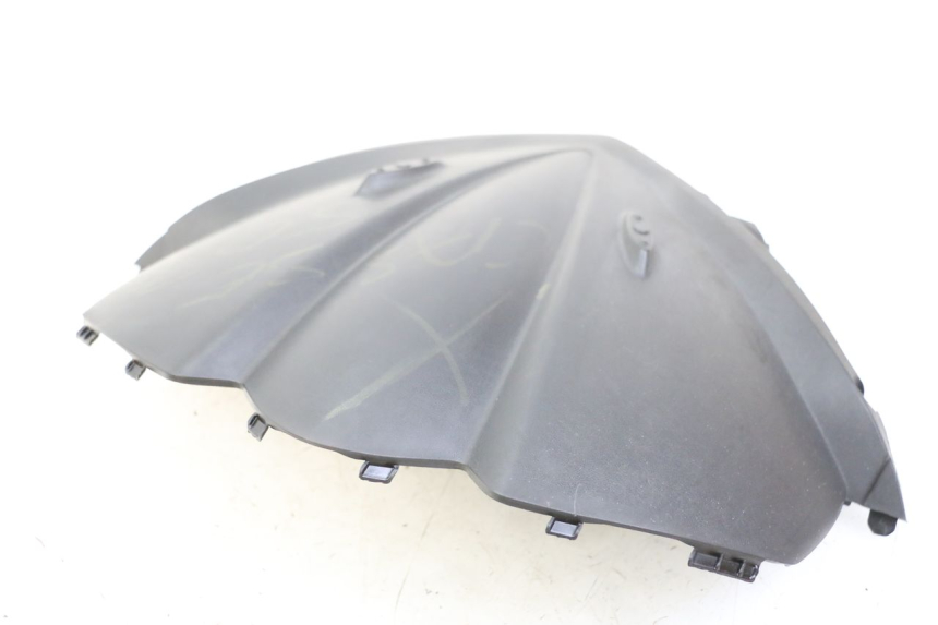 photo de CARENADO INTERIOR PEUGEOT CITYSTAR 125 (2011 - 2017) - Detalles de los puntos de fijación