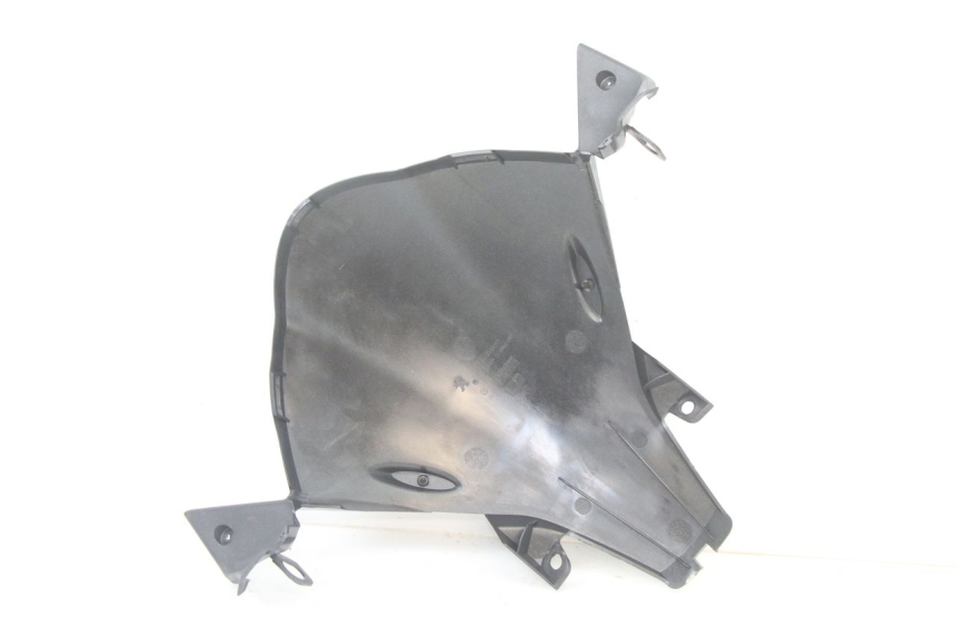 photo de CARENADO FRONTAL INTERIOR PEUGEOT SATELIS 125 (2013 - 2018) - Detalles de los puntos de fijación