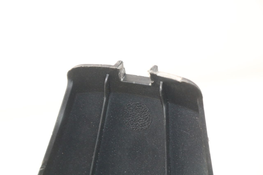 photo de CARENADO FRONTAL INTERIOR PEUGEOT SATELIS 300 (2012 - 2015) - Otra perspectiva