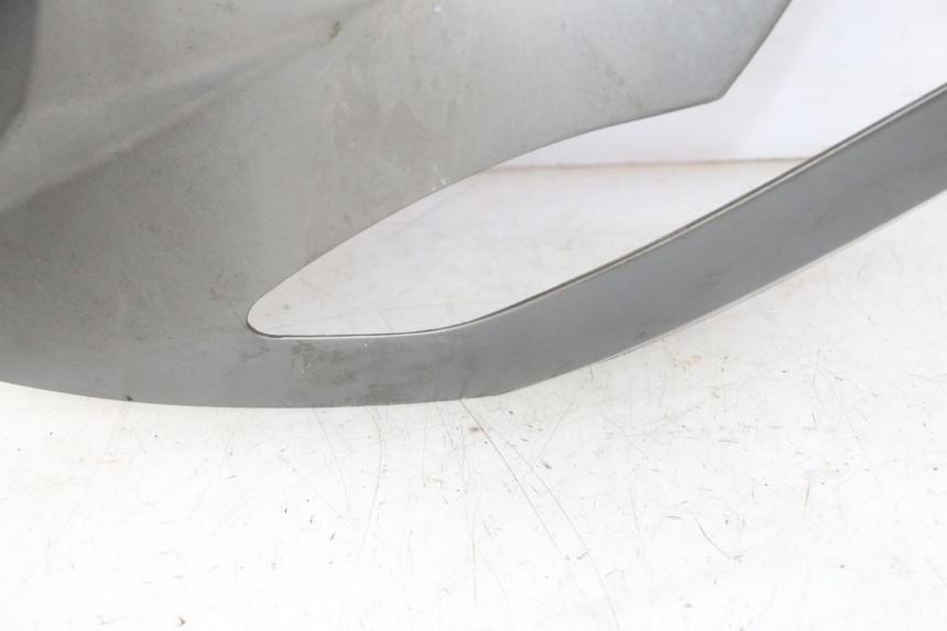 photo de CARENADO FRONTAL PEUGEOT KISBEE 2T 50 (2010 - 2017) - Zoom sobre los componentes