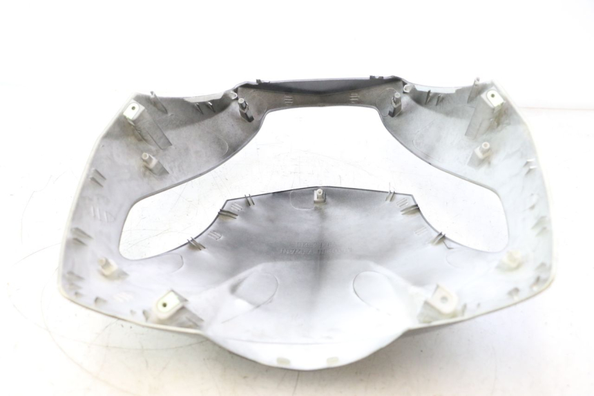 photo de FRENTE. PEUGEOT KISBEE 4T 50 (2010 - 2017) - Estado de la superficie y material