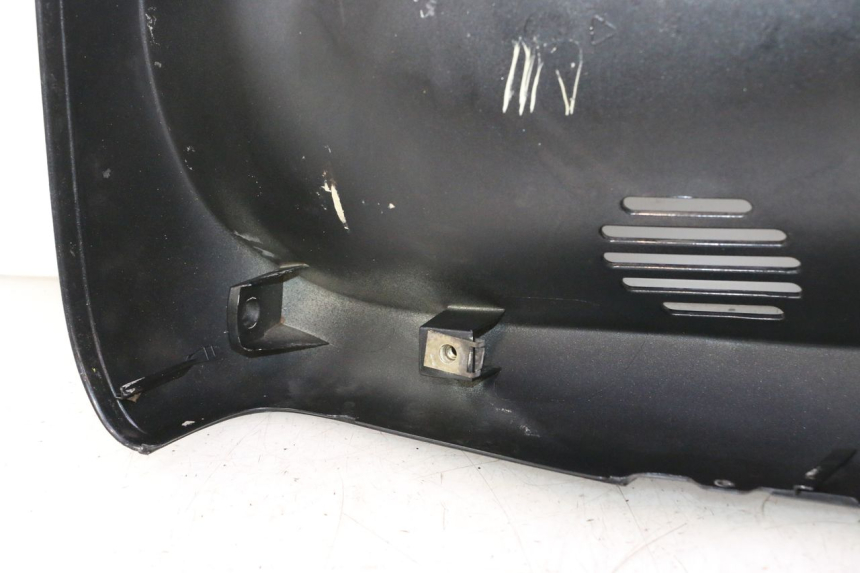 photo de CARENADO FRONTAL PIAGGIO LIBERTY 125 (1998 - 2008) - Perfil de la pieza de repuesto