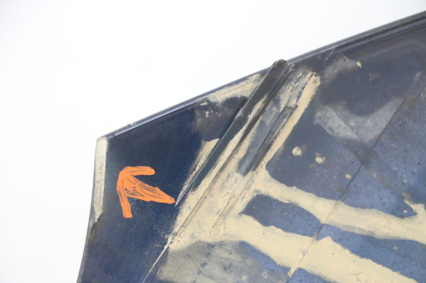 photo de CARENADO FRONTAL PIAGGIO MP3 LT 300 (2010 - 2016) - Detalles de los puntos de fijación