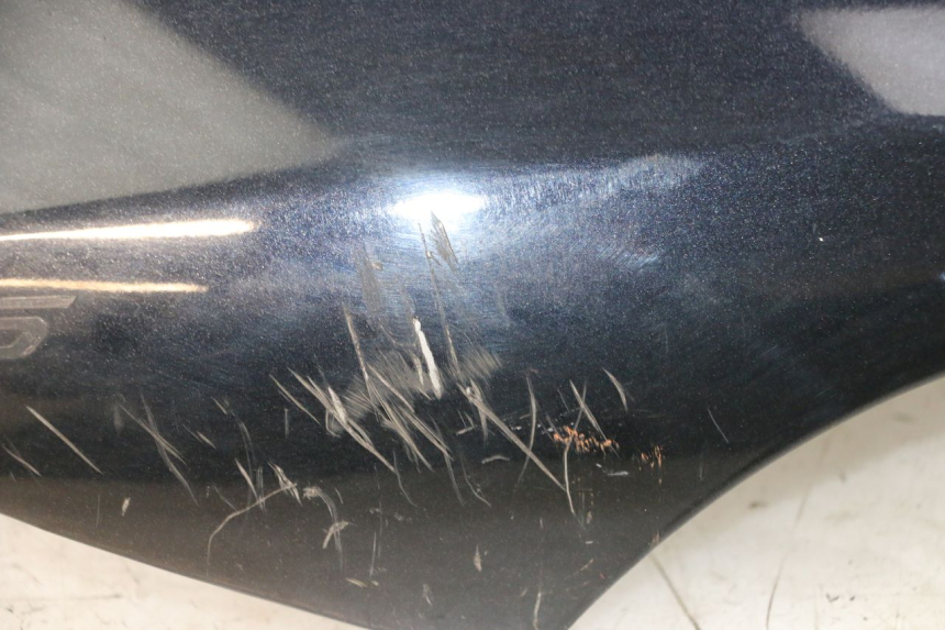 photo de CARENADO FRONTAL PIAGGIO MP3 125 (2006 - 2014) - Primer plano de alta resolución