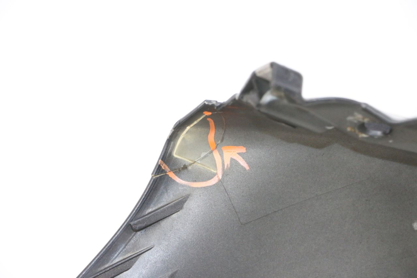 photo de CARENADO FRONTAL PIAGGIO MP3 125 (2006 - 2014) - Perfil de la pieza de repuesto