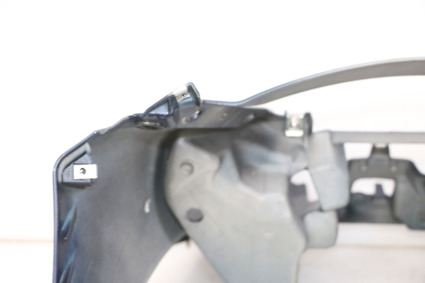 photo de CARENADO FRONTAL PIAGGIO MP3 RL 250 (2006 - 2010) - Inspección visual detallada