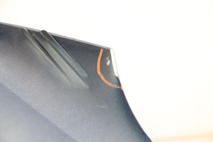 photo de CARENADO FRONTAL PIAGGIO MP3 RL 250 (2006 - 2010) - Detalles de los puntos de fijación