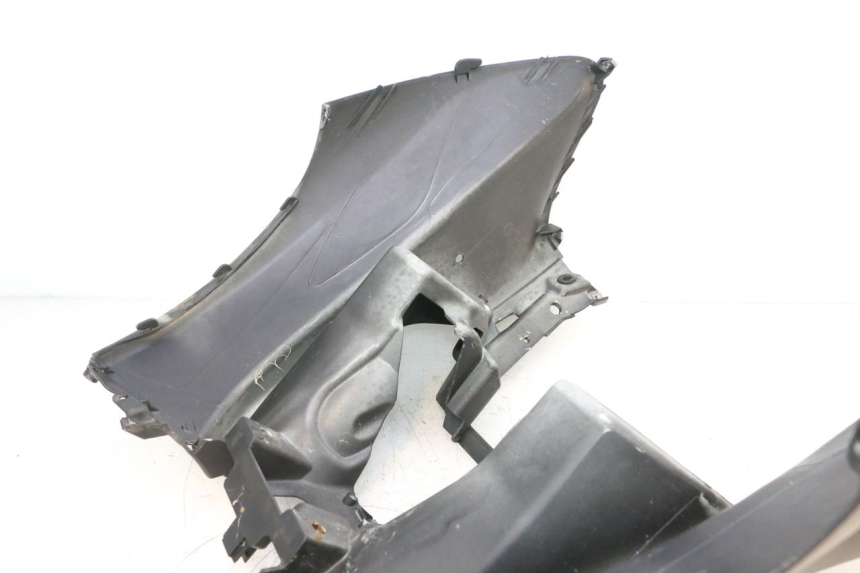 photo de CARENADO FRONTAL PIAGGIO MP3 RL 250 (2006 - 2010) - Otra perspectiva