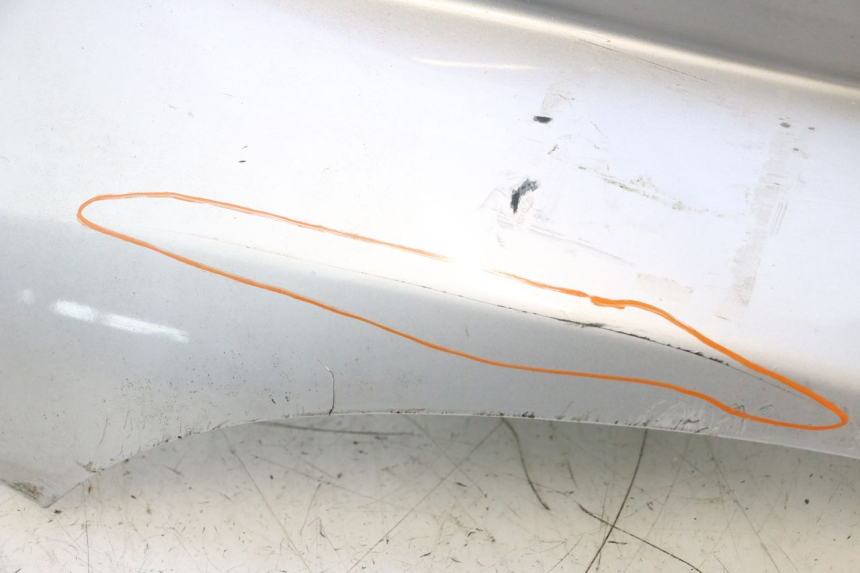 photo de CARENADO FRONTAL PIAGGIO MP3 125 (2006 - 2014) - Primer plano técnico