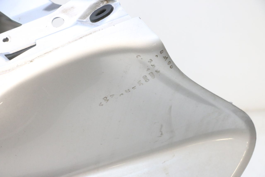 photo de CARENADO FRONTAL PIAGGIO MP3 125 (2006 - 2014) - Estado de la superficie y material