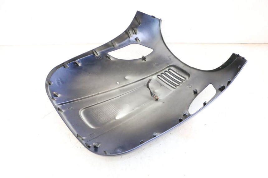 photo de CARENADO FRONTAL JM MOTORS OLDIES GT 4T 50 (2018 - 2025) - Primer plano técnico