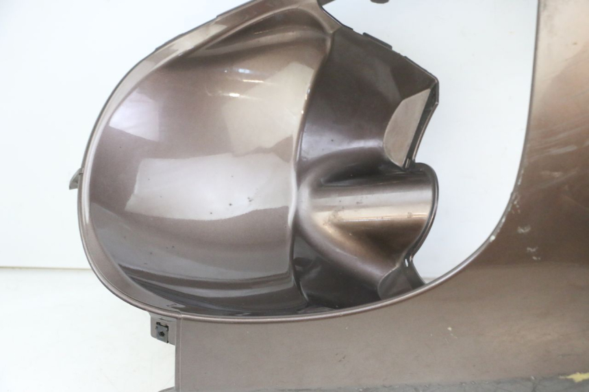 photo de CARENADO FRONTAL PEUGEOT VIVACITY 125 (2010 - 2017) - Enfoque en la estructura