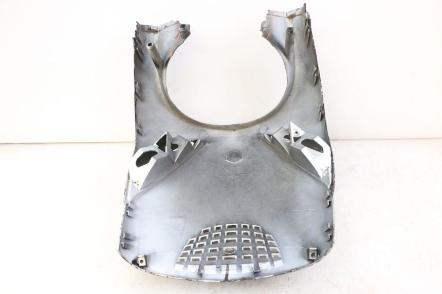 photo de FRENTE. PIAGGIO ZIP 4T 50 (2018 - 2020) - Detalles de los puntos de fijación