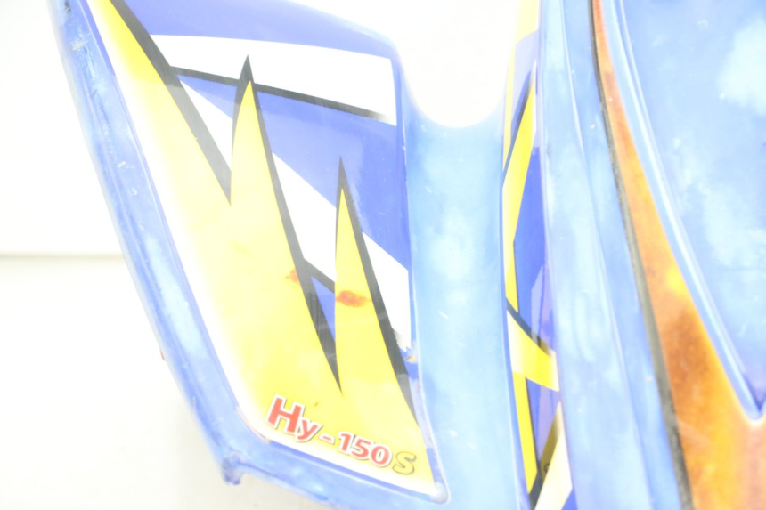 photo de CARENADO FRONTAL HYTRACK S 150 (2003 - 2011) - Zoom sobre los componentes