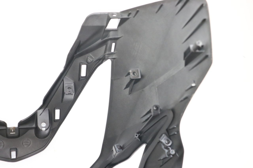 photo de FRENTE. DAELIM S3 125 (2010 - 2017) - Detalles de los puntos de fijación