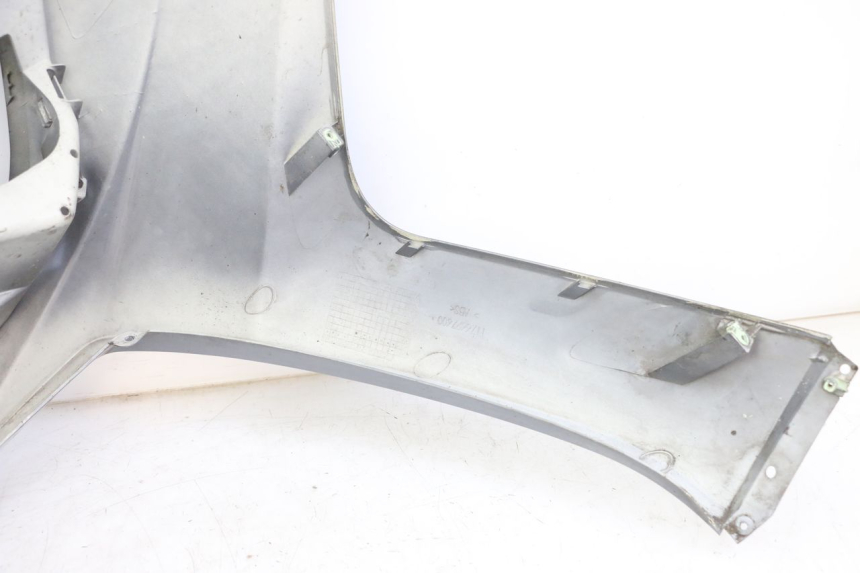 photo de CARENADO FRONTAL PEUGEOT SATELIS 250 (2006 - 2012) - Características distintivas