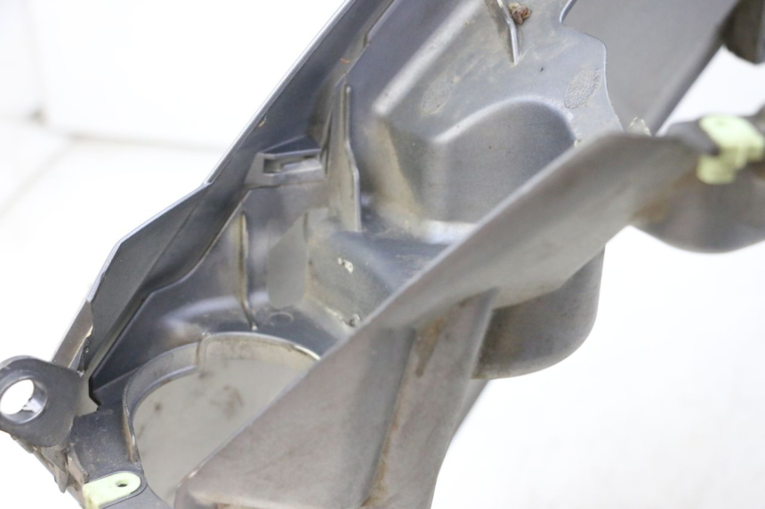 photo de CARENADO FRONTAL PEUGEOT SATELIS 250 (2006 - 2012) - Zoom estado de uso