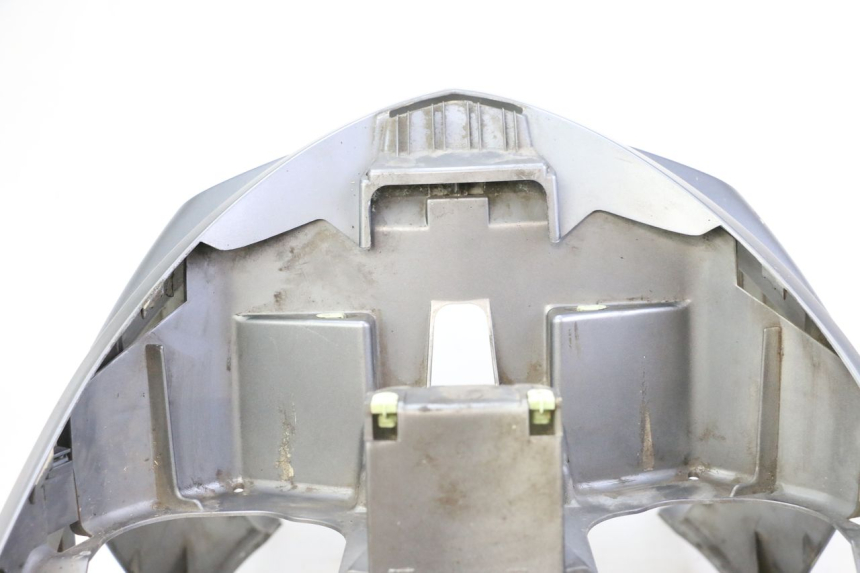 photo de CARENADO FRONTAL PEUGEOT SATELIS 250 (2006 - 2012) - Detalles de los puntos de fijación