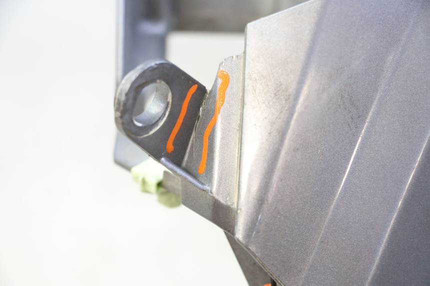 photo de CARENADO FRONTAL PEUGEOT SATELIS 250 (2006 - 2012) - Otra perspectiva