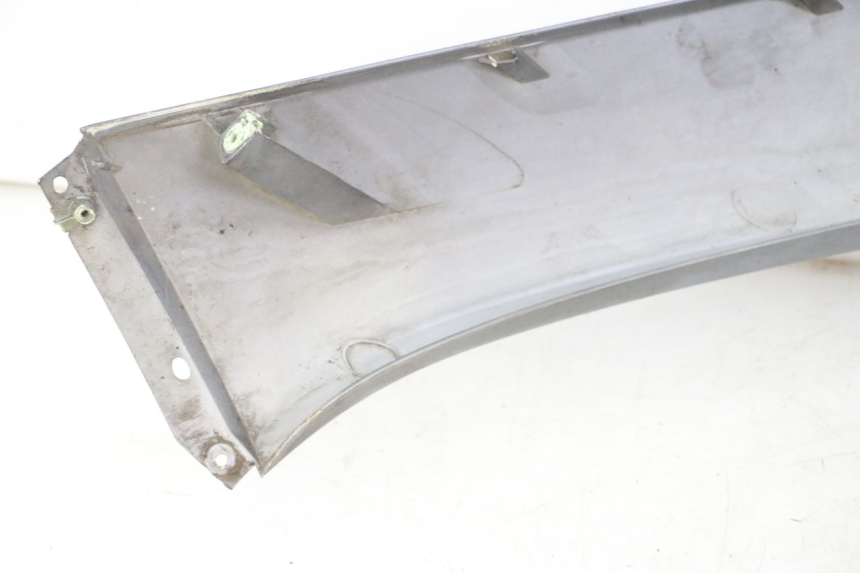 photo de CARENADO FRONTAL PEUGEOT SATELIS 250 (2006 - 2012) - Estado de la superficie y material