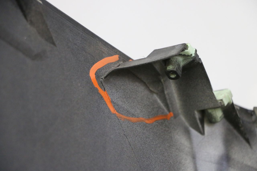 photo de CARENADO FRONTAL PEUGEOT SATELIS 125 (2006 - 2009) - Zoom estado de uso