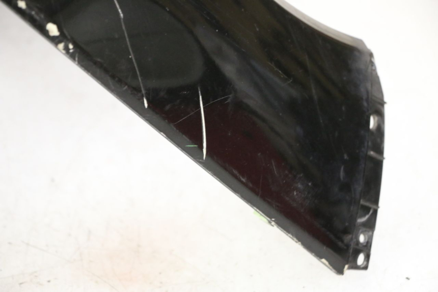 photo de CARENADO FRONTAL PEUGEOT SATELIS 125 (2006 - 2009) - Estado de la superficie y material