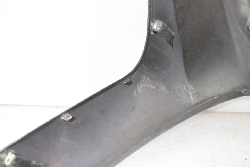 photo de CARENADO FRONTAL PEUGEOT SATELIS 125 (2006 - 2009) - Primer plano técnico