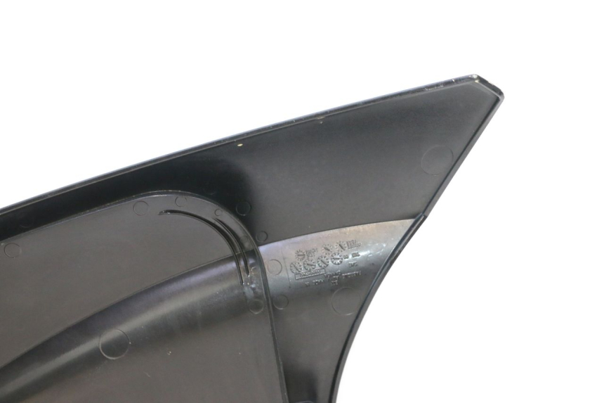 photo de CARENADO FRONTAL CAN-AM SPYDER RS 1000 (2008 - 2012) - Detalles de los puntos de fijación